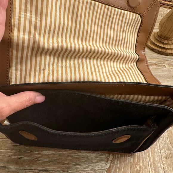 Kate Spade genuine crossbody and coin pouch BUNDLE - Picture 10 of 11